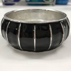 FREE w/purchase Chunky Black Bracelet